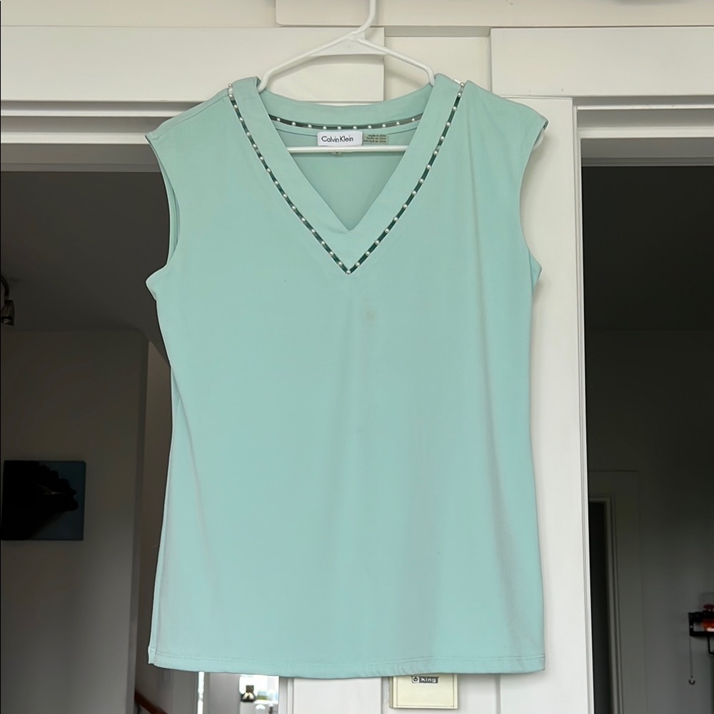 Calvin Klein Women's Mint Green V-Neck Top